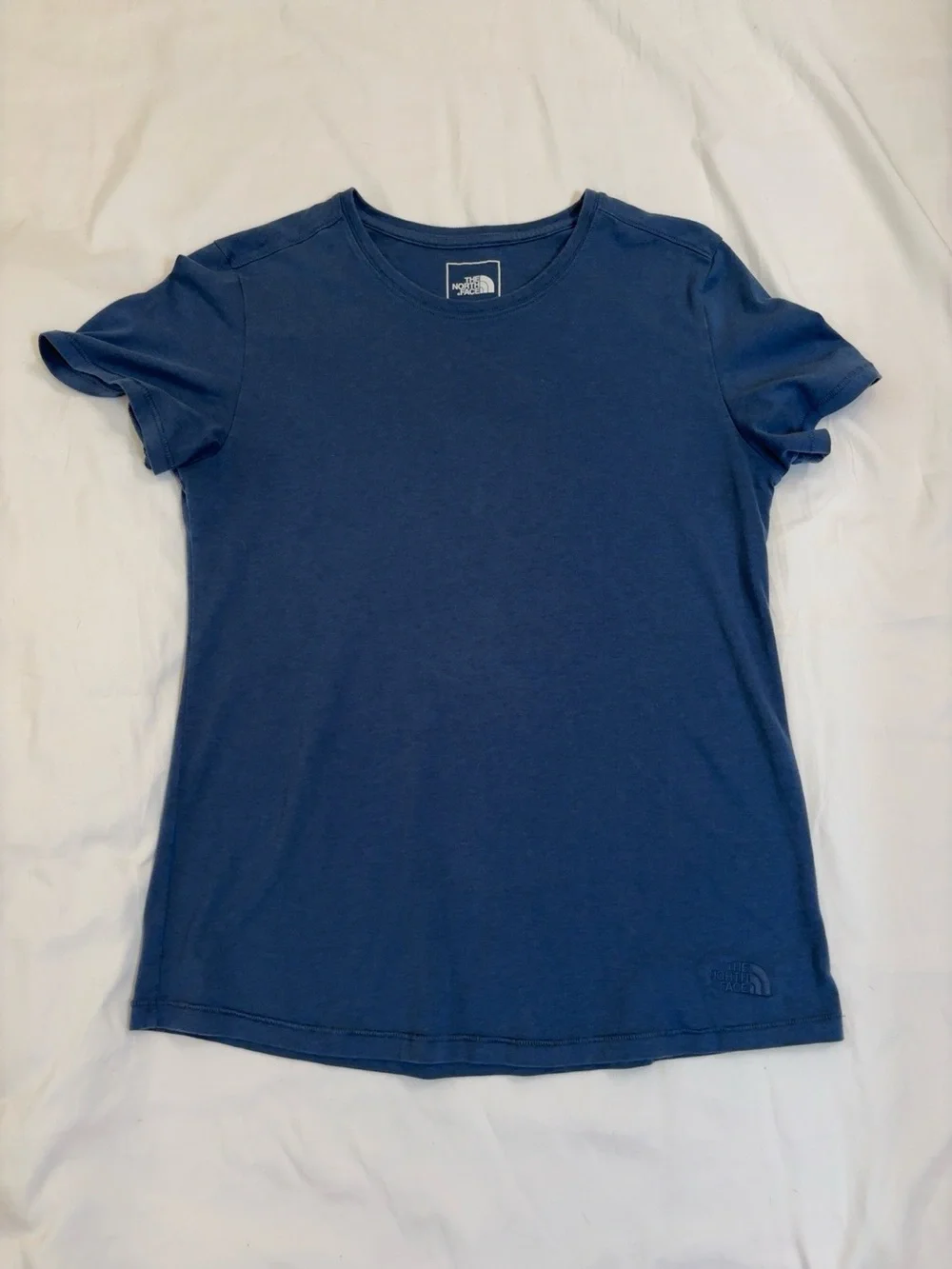 The North Face Women’s Blue Essential Crew Neck Tee Size Small - Picture 2 of 7